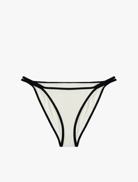 Biyeli Kontrast Detaylı İpli Bikini Altı