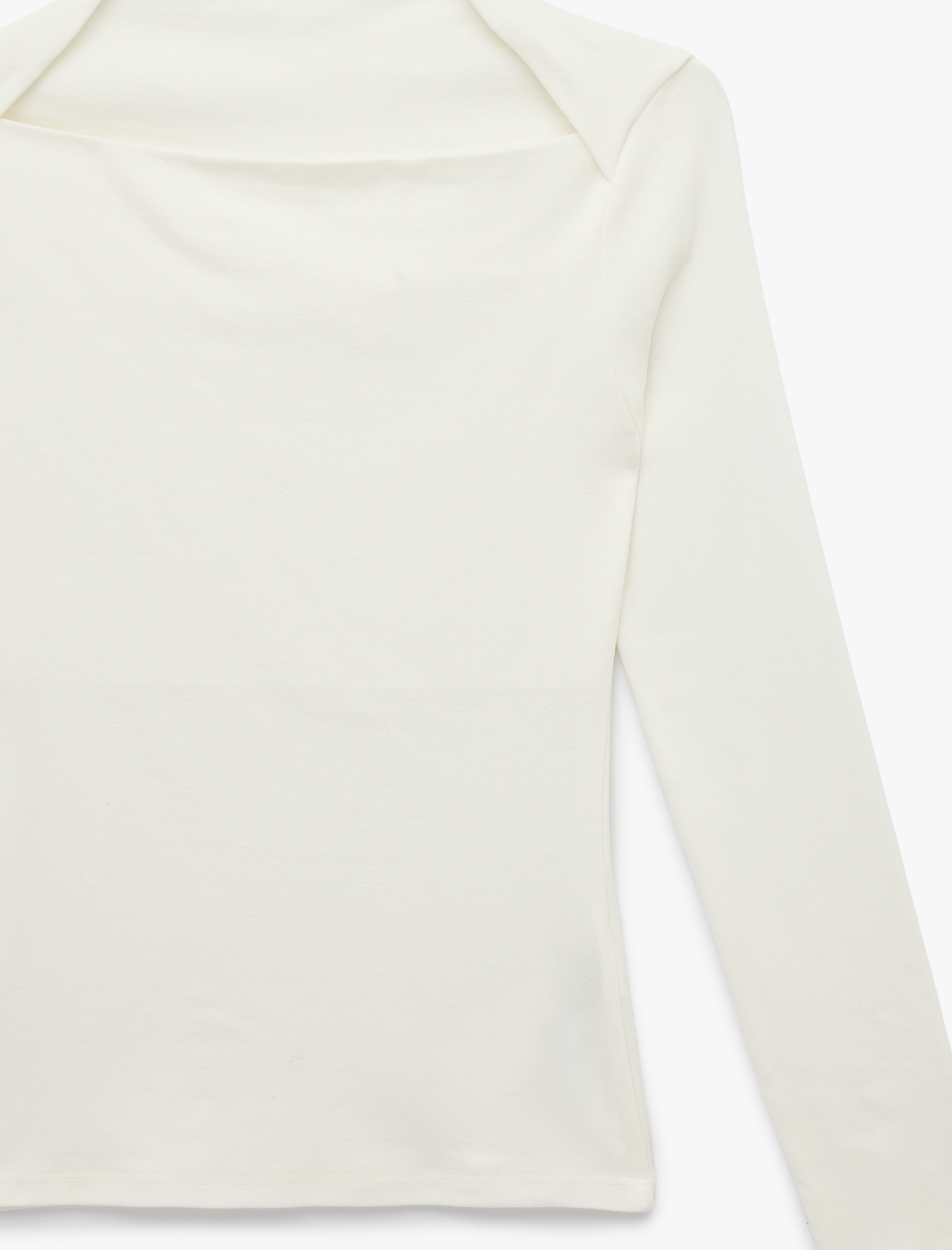   Pamuklu Slim Fit Uzun Kollu Kayık Yaka Tişört