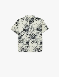 Desenli Klasik Yaka Pamuklu Tek Cepli Kısa Kollu Gömlek