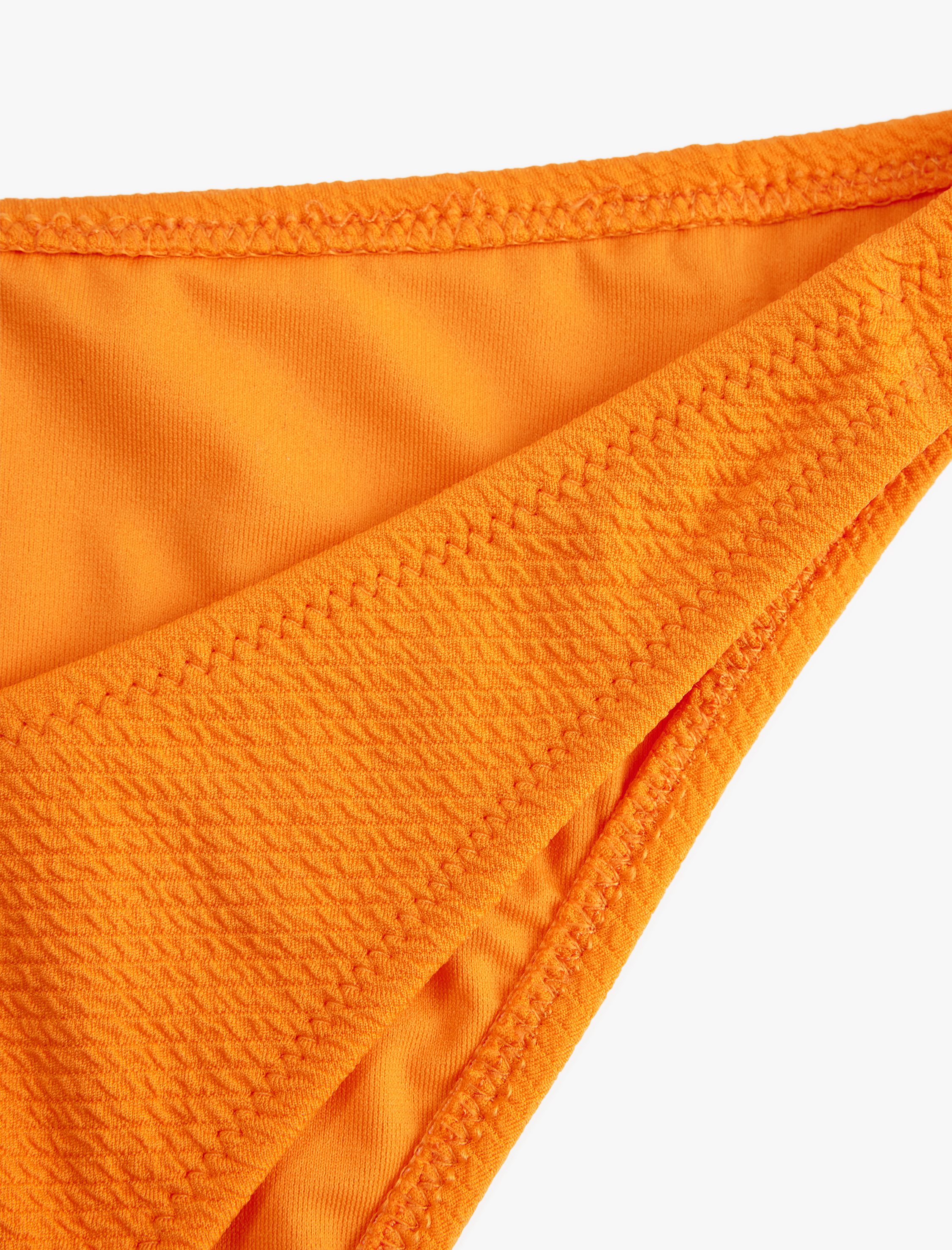   Dokulu Asimetrik Kesim Slip Bikini Altı