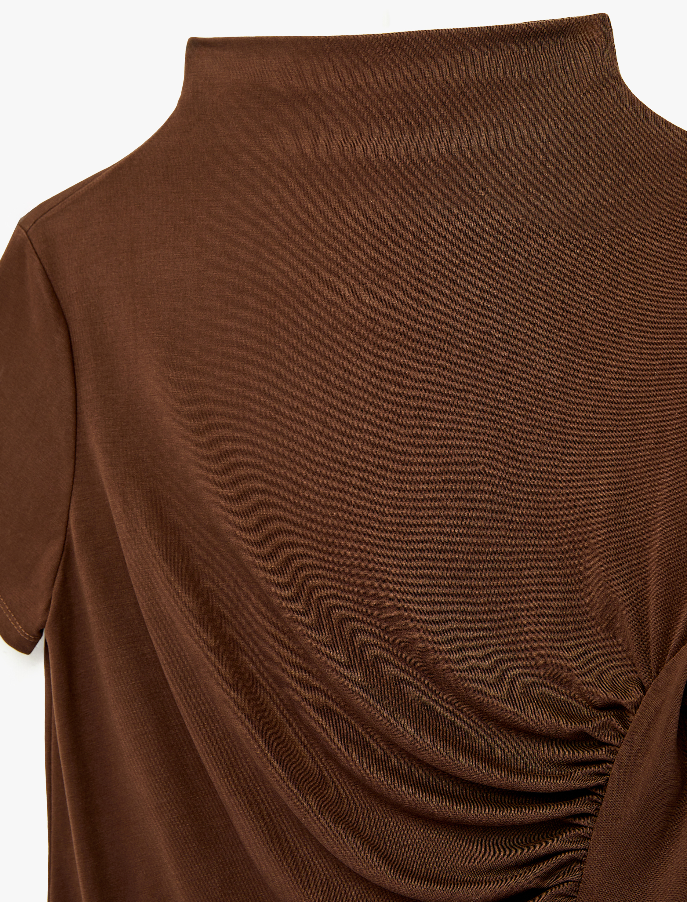   Modal Karışımlı Slim Fit Drape Detaylı Dik Yaka Kısa Kollu Tişört