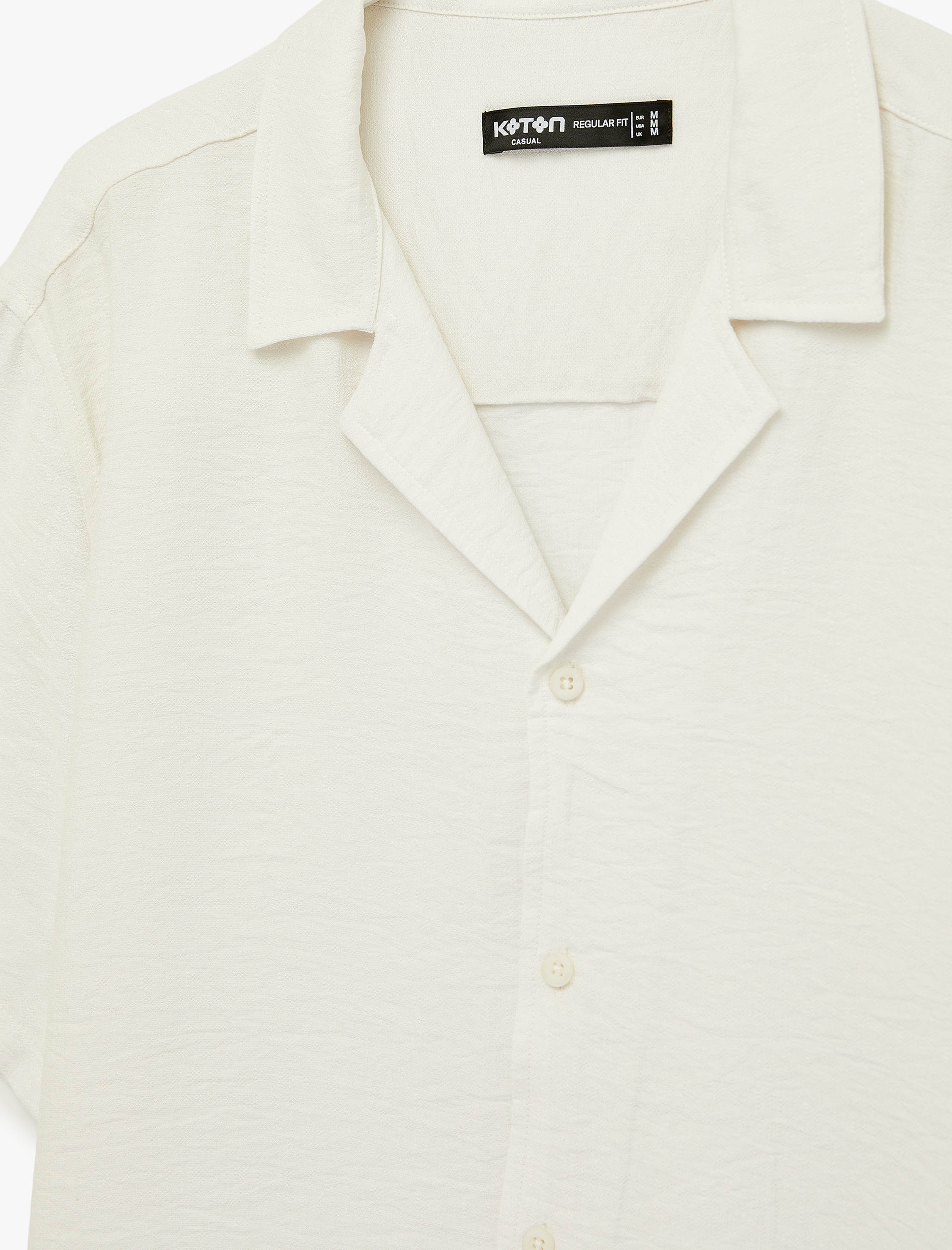   Regular Fit Kısa Kollu Dokulu Devrik Yaka Gömlek