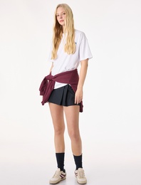 Pamuklu Rahat Kalıp Kısa Kollu Arkası Baskılı Tişört