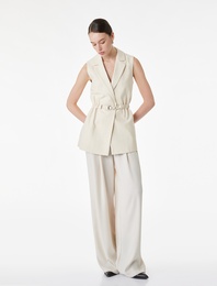 Kemerli Kolsuz Viskon Karışımlı Kruvaze Yaka Yelek