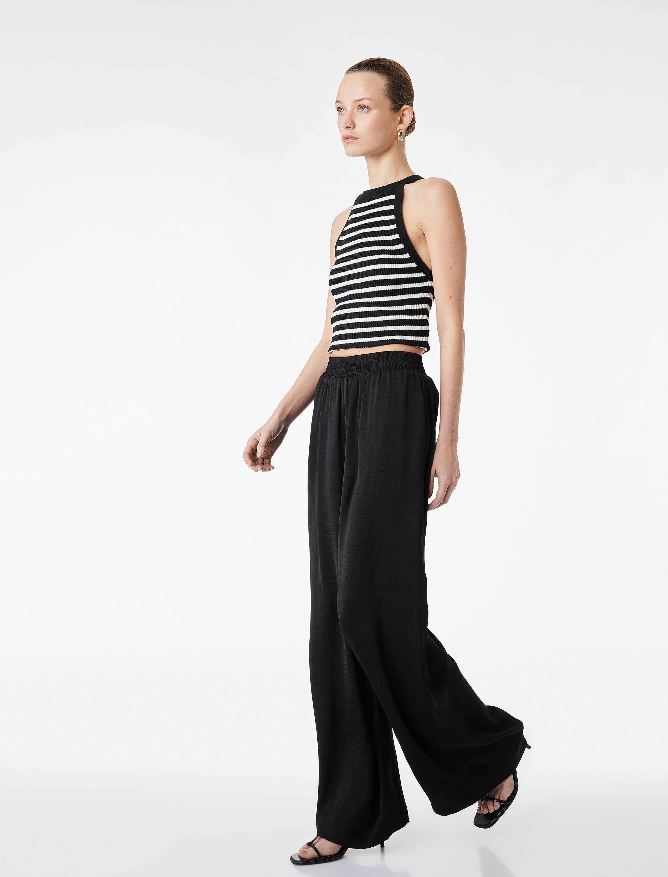 Aerobin Kumaş Beli Lastikli Geniş Paça Saten Pantolon - Görsel 2