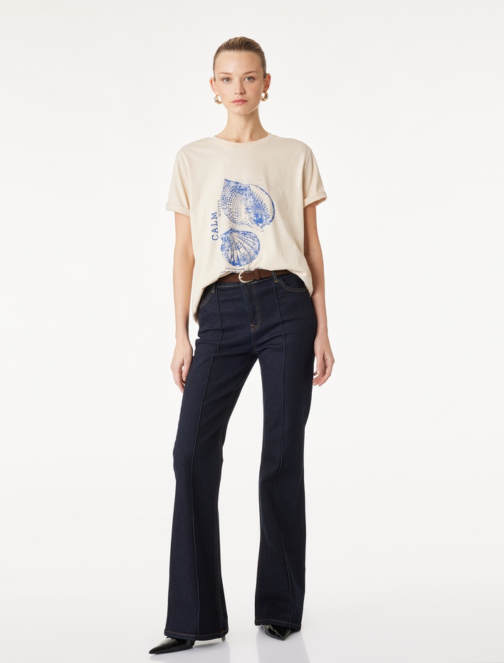  Pamuklu Kısa Kollu Bisiklet Yaka Deniz Kabuğu Baskılı Tişört