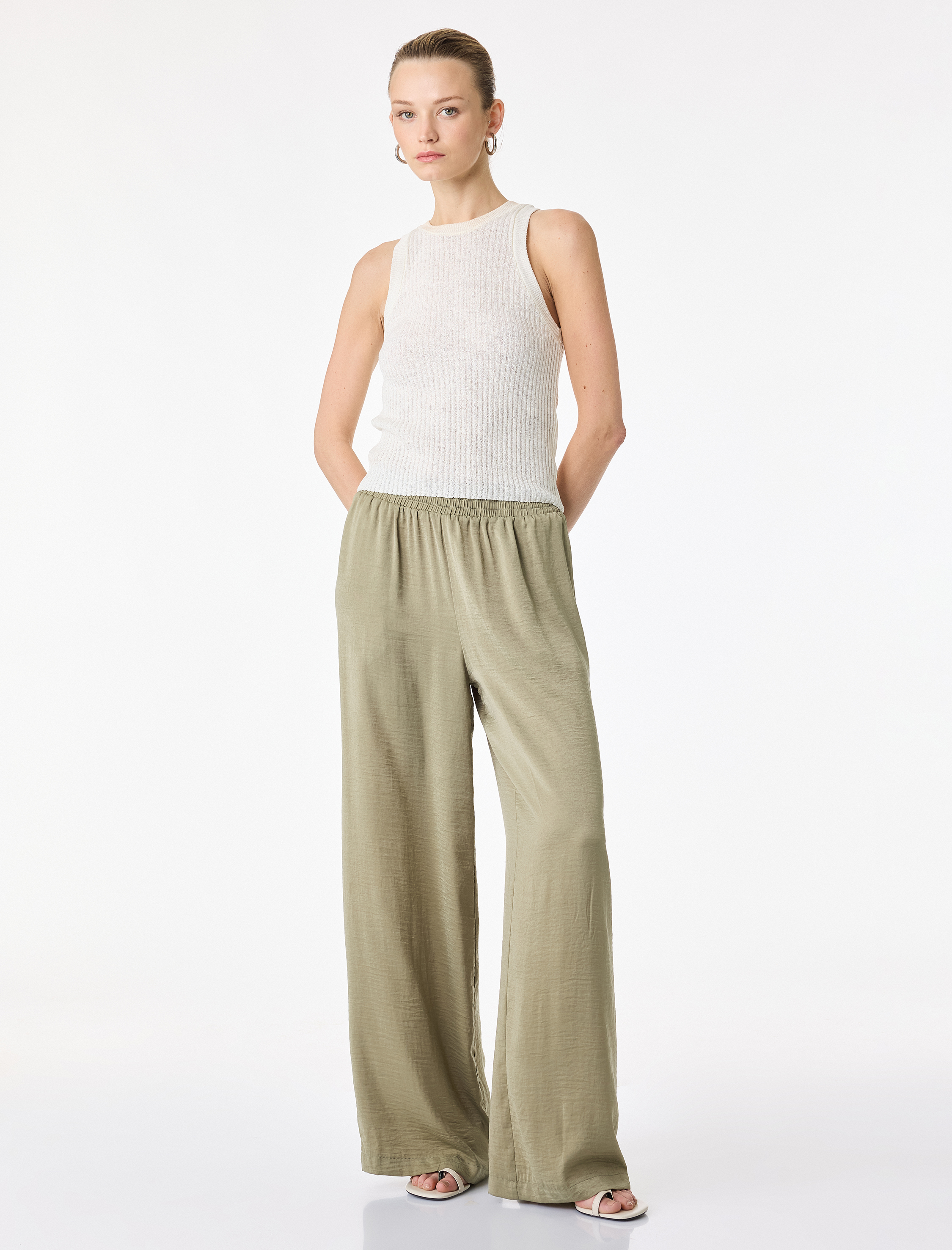   Aerobin Kumaş Beli Lastikli Geniş Paça Saten Pantolon