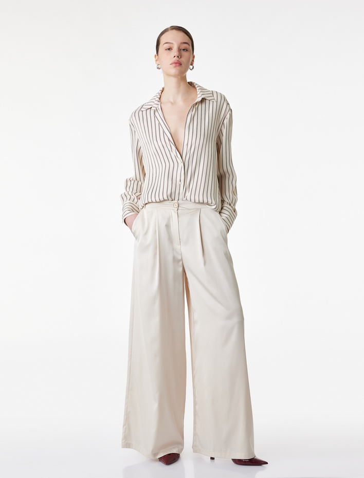  Cepli Pile Detaylı Yüksek Bel Düz Geniş Paça Saten Pantolon