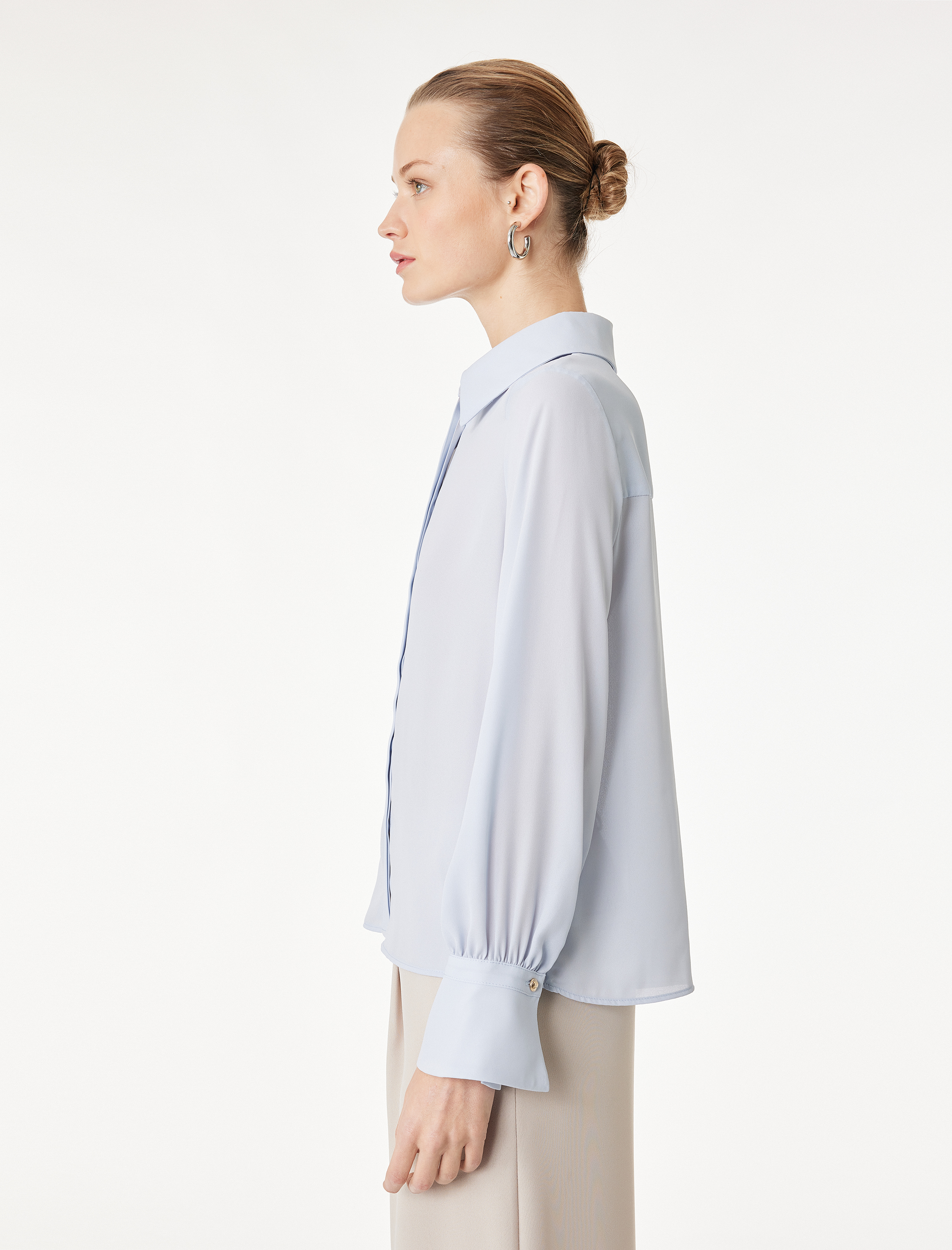   Regular Fit Klasik Yaka Düğmeli Uzun Kollu Gömlek