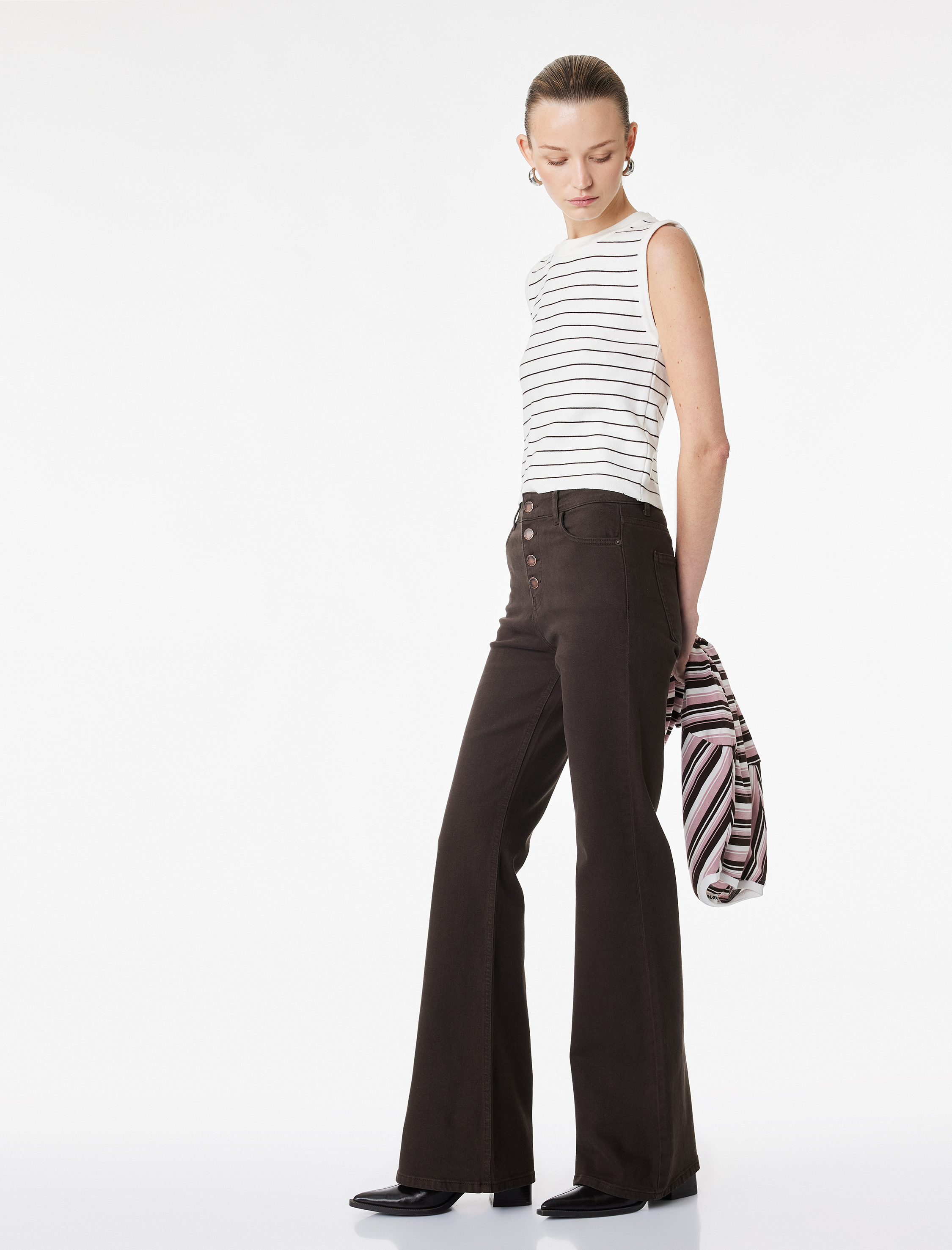   Yüksek Bel Düğme Detaylı Cepli Dar Kesim İspanyol Paça Denim Pantolon - Flare Jeans