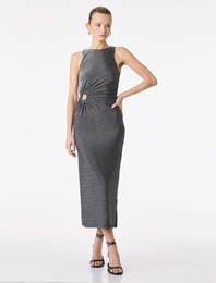 Kolsuz Bisiklet Yaka Slim Fit Taş Detaylı Simli Midi Slip Elbise