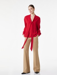 Uzun Kollu Bağlamalı Fular Yaka Gömlek