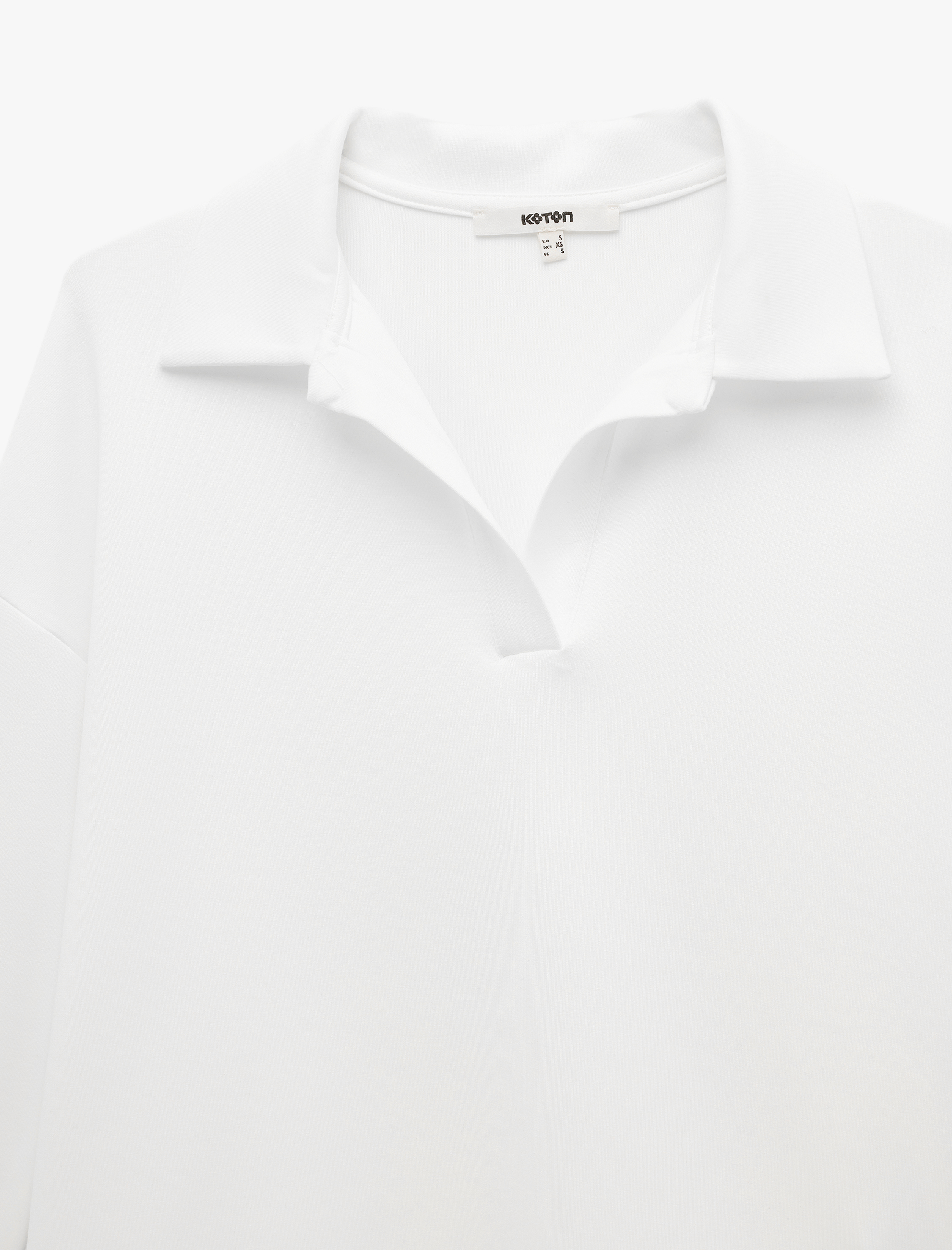   Uzun Kollu Polo V Yaka Dantelli Etek Ucu Detaylı Sweatshirt