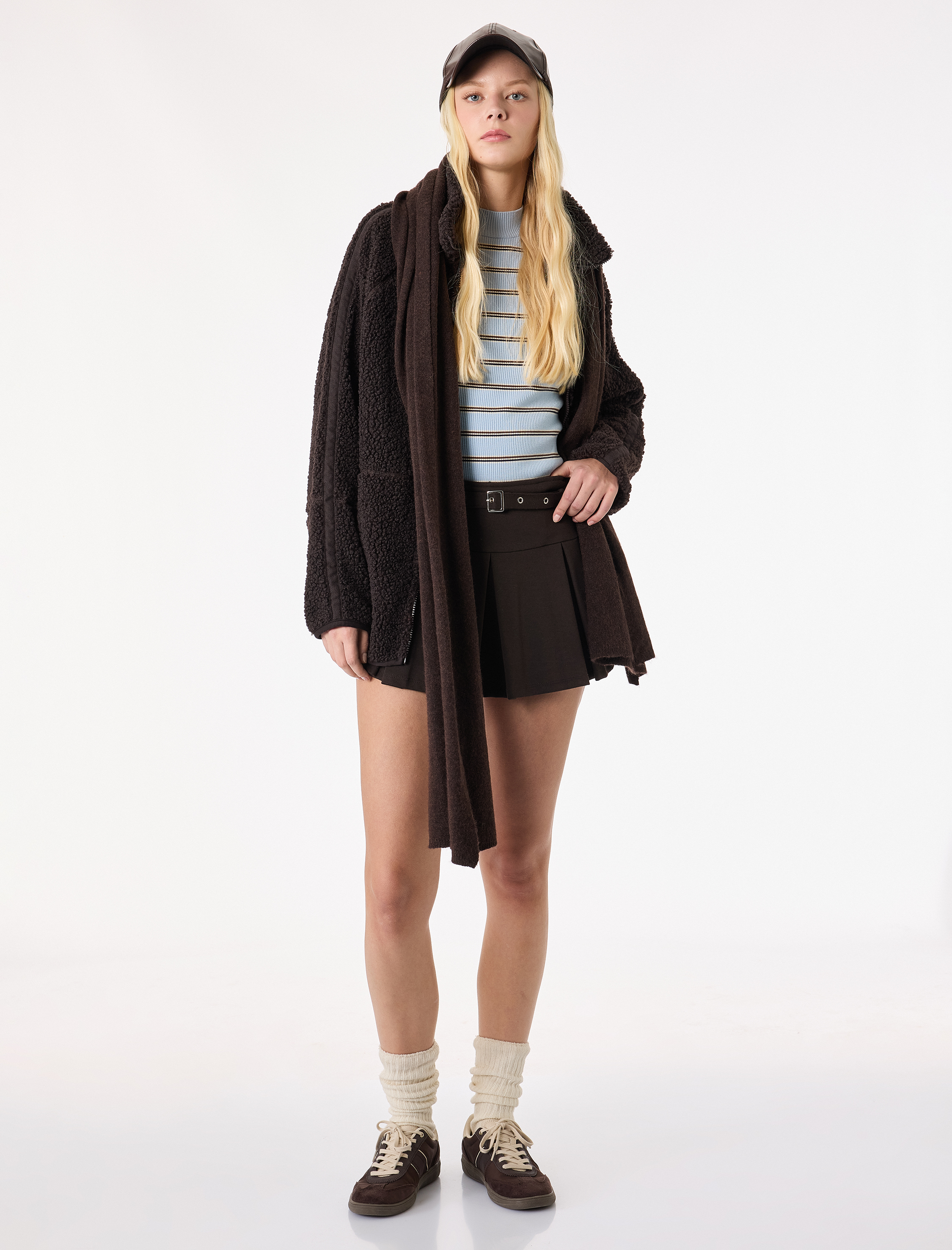   Uzun Kollu Dik Yaka Cep Detaylı Fermuarlı Oversize Peluş Ceket