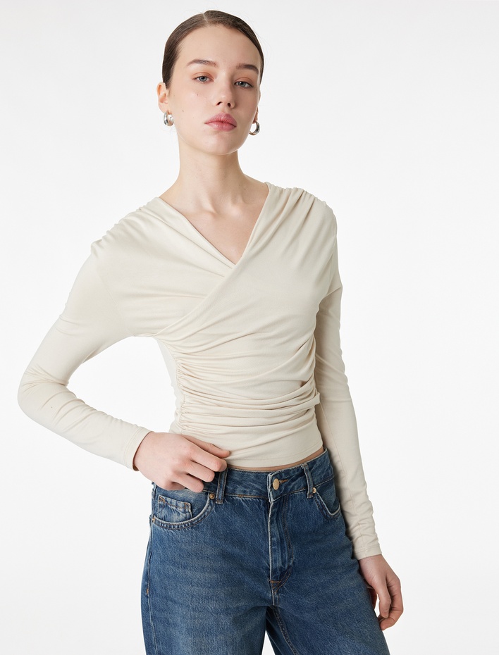  Viskon Kumaş Slim Fit Uzun Kollu Büzgülü Kruvaze V Yaka Bluz