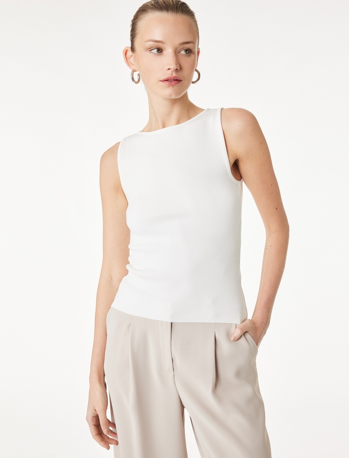  Bisiklet Yaka Triko Kolsuz Bluz