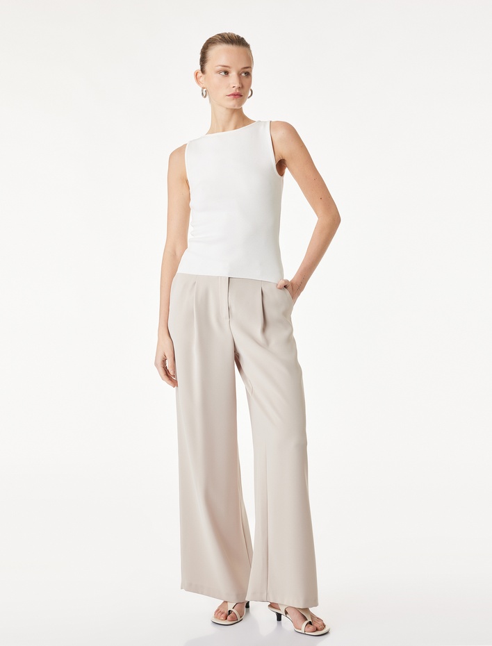  Krep Kumaş Cepli Pileli Düz Geniş Paça Pantolon