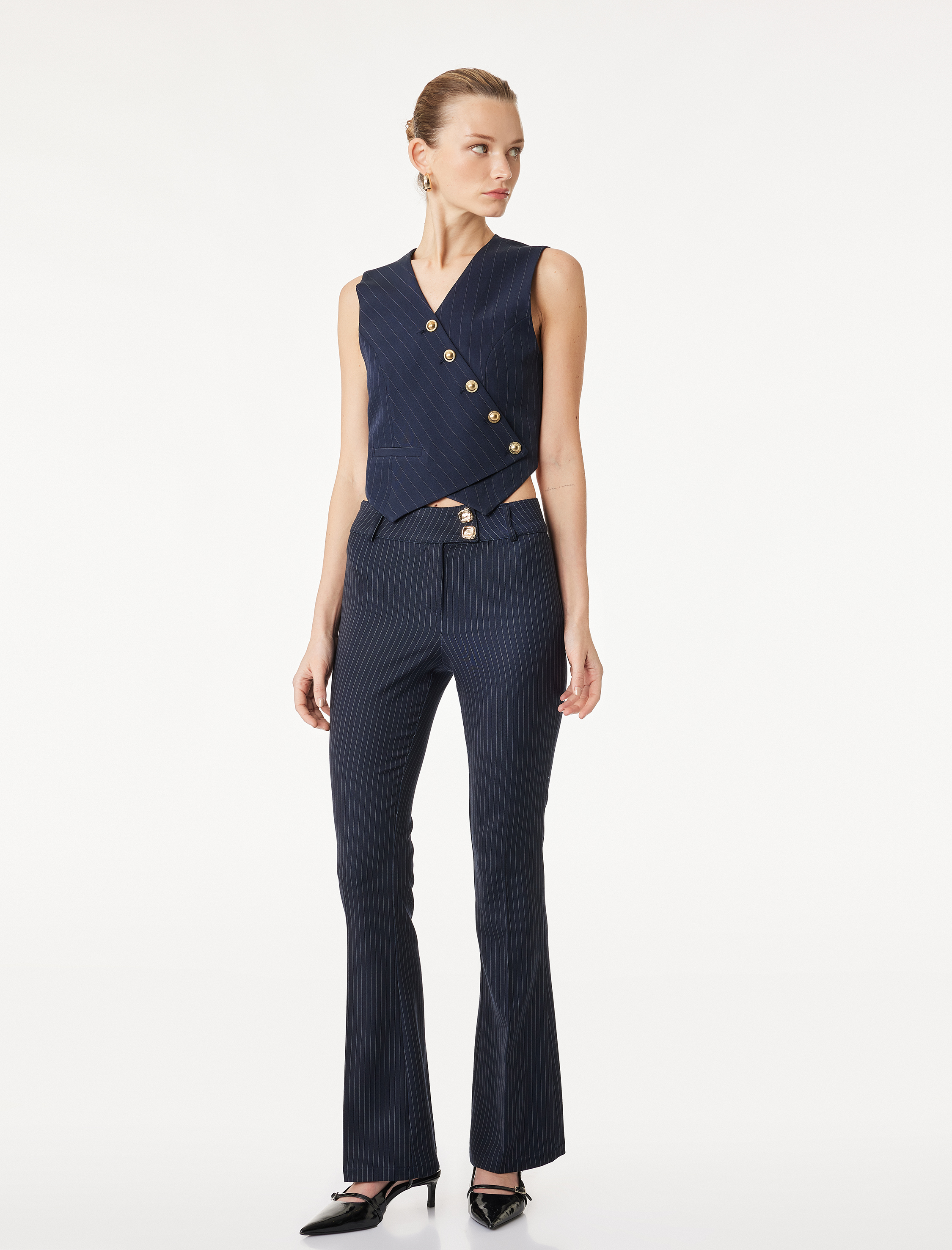   Slim Fit Mücevher Düğme Detaylı Çizgili İspanyol Paça Kumaş Pantolon