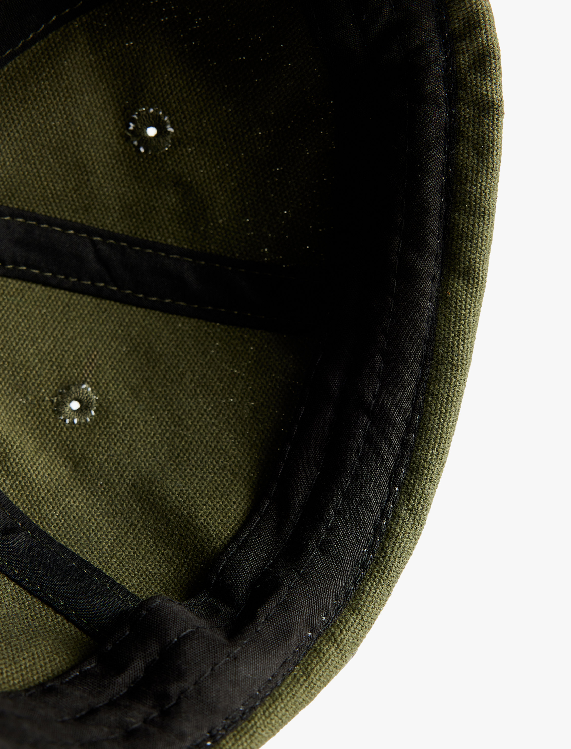  Erkek Pamuklu Etiket Detaylı Vizörsüz Şapka