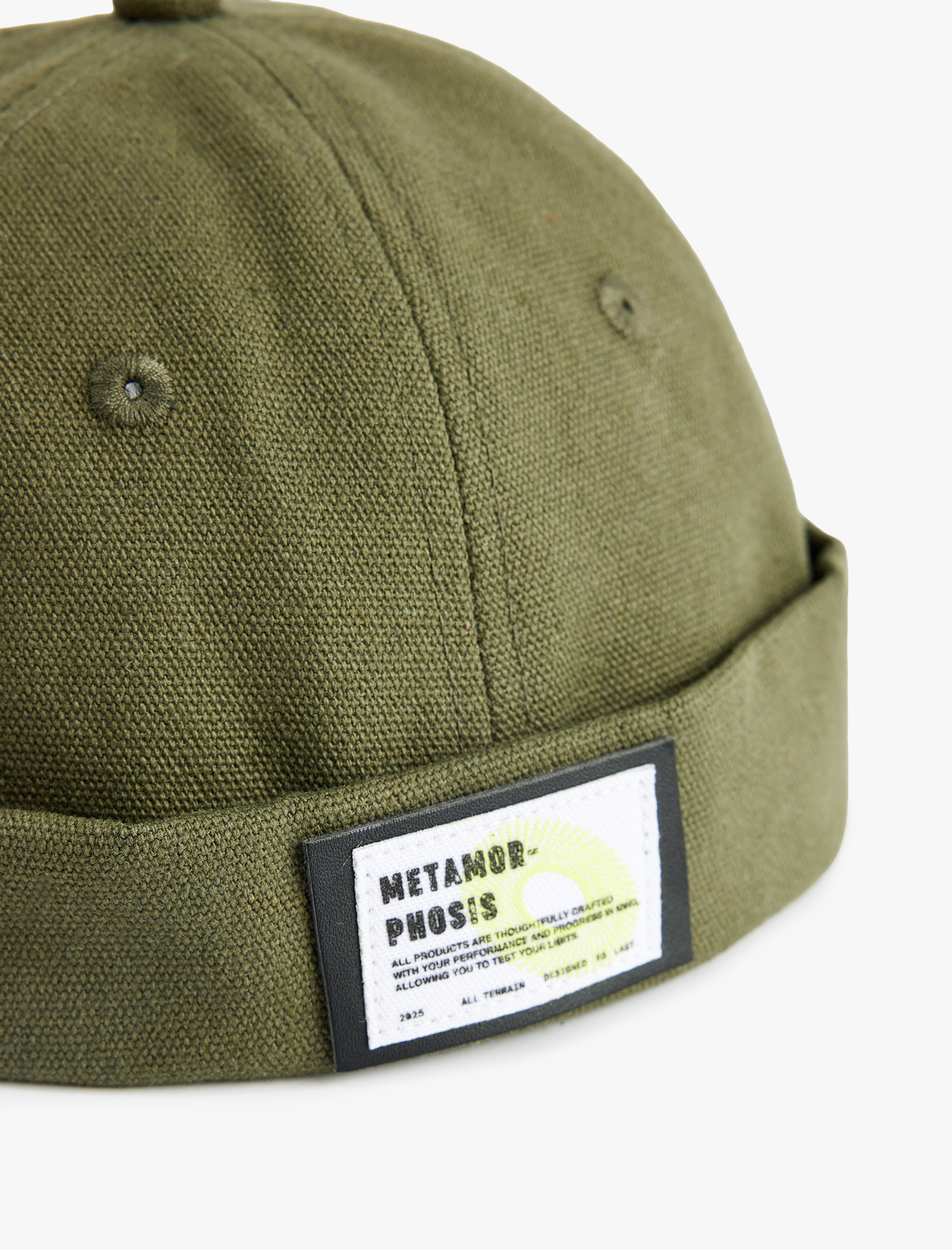  Erkek Pamuklu Etiket Detaylı Vizörsüz Şapka