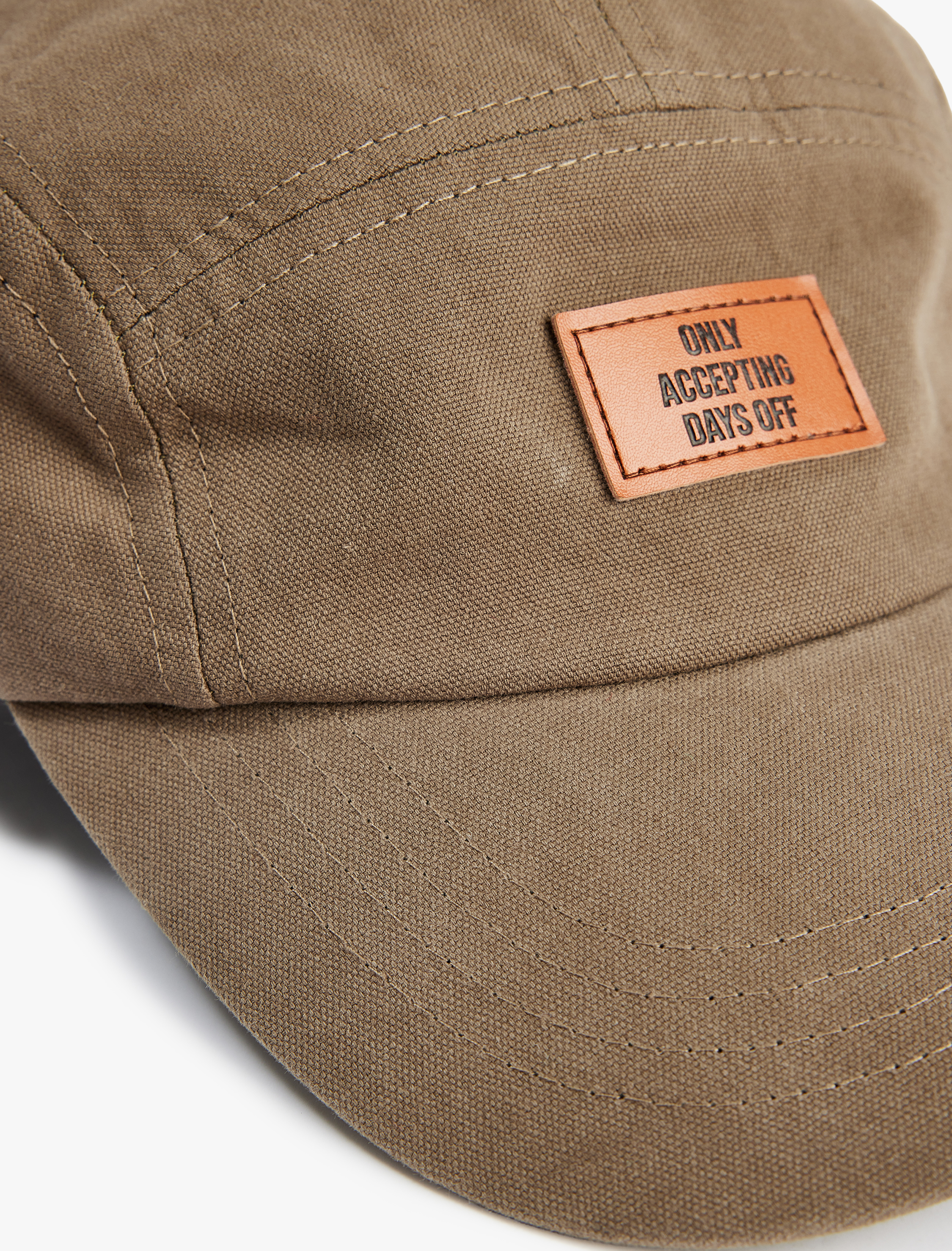  Erkek Pamuklu Etiket Detaylı Kep Şapka