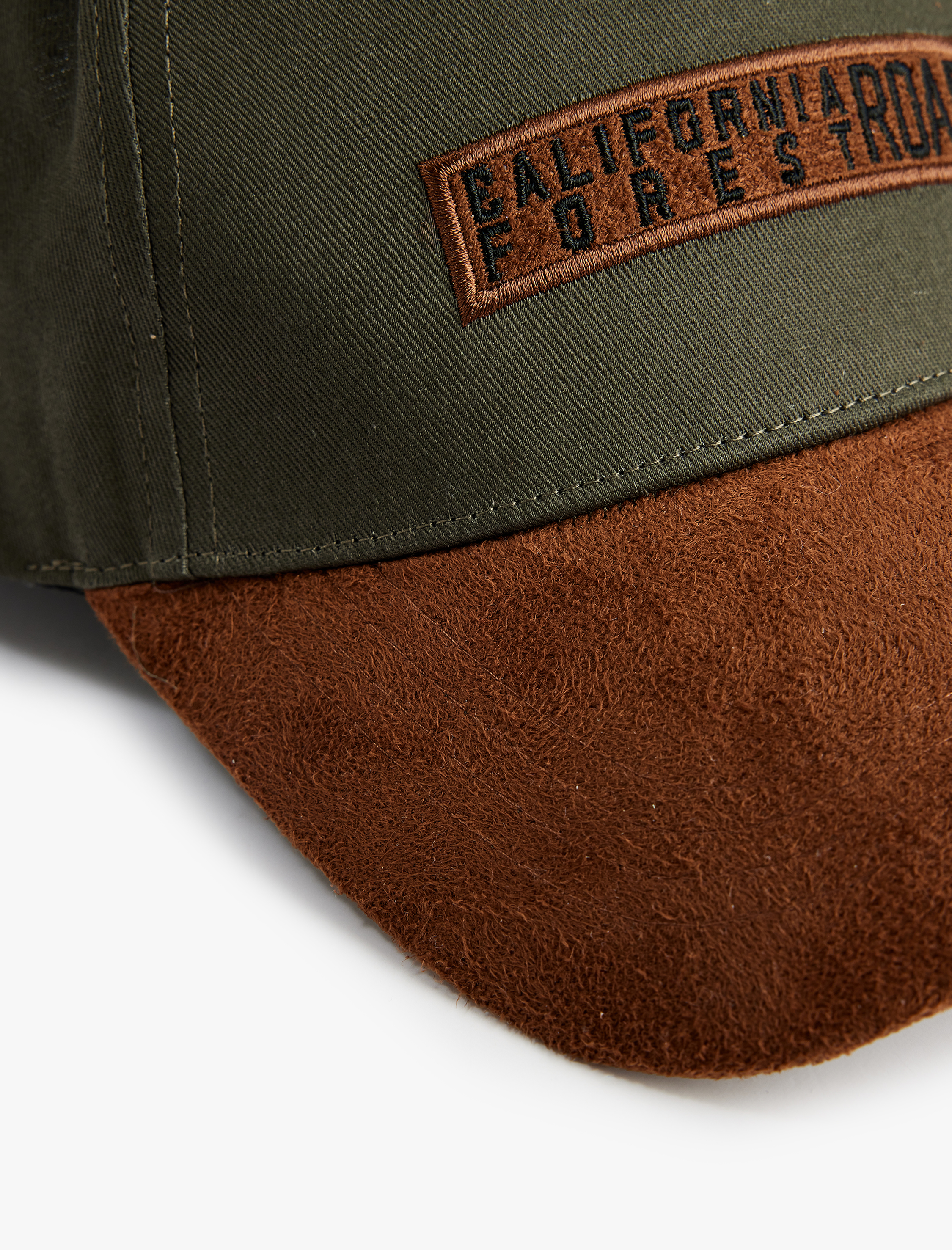  Erkek İşlemeli Kumaş Detaylı Kep Şapka