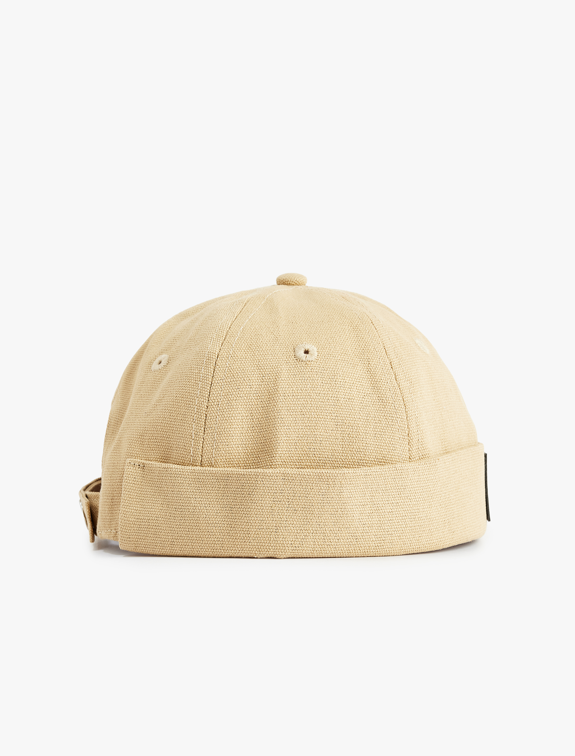  Erkek Pamuklu Etiket Detaylı Vizörsüz Şapka