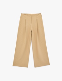 Pile Detaylı Geniş Paça Kumaş Pantolon