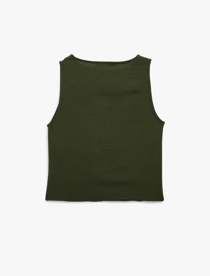  Drape Detaylı Bisiklet Yaka Kolsuz Bluz