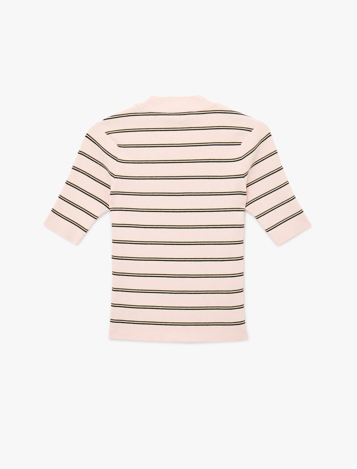  Regular Fit Hafif Dik Yaka Kısa Kollu Çizgili Triko Kazak