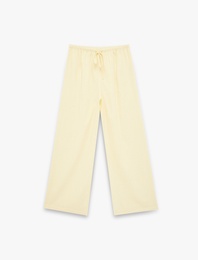 Beli Bağcıklı Viskon Karışımlı Uzun Geniş Paça Pantolon