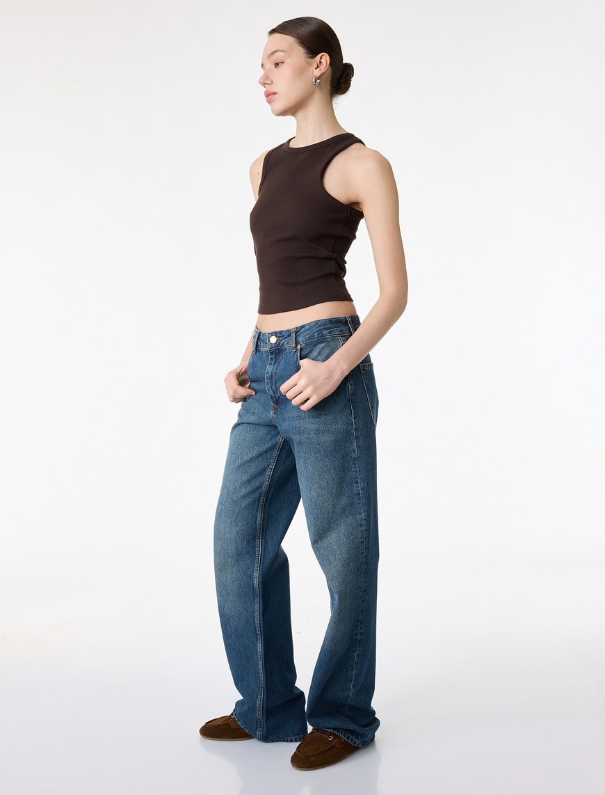 Koton Kadın Normal Bel Cepli Düğmeli Düz Paça Pamuklu Denim Pantolon - Straight Fit Jean