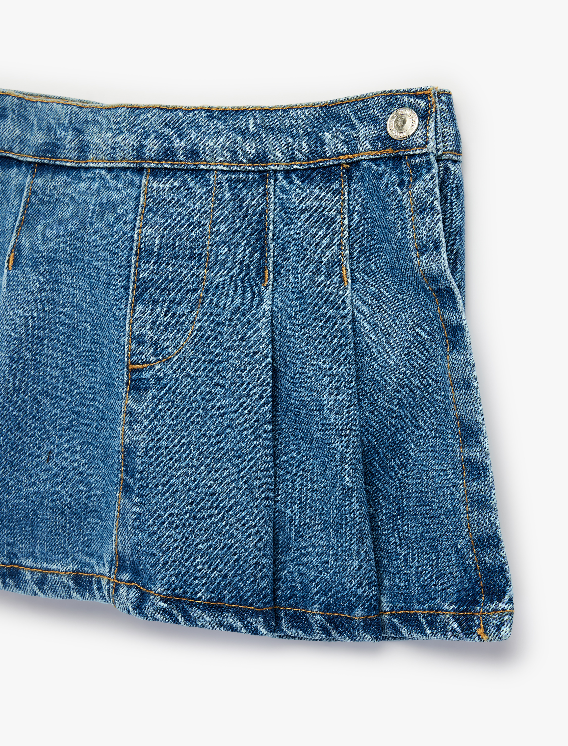  Kız Bebek Pamuklu Rahat Kesim Pile Detaylı Denim Şort Etek