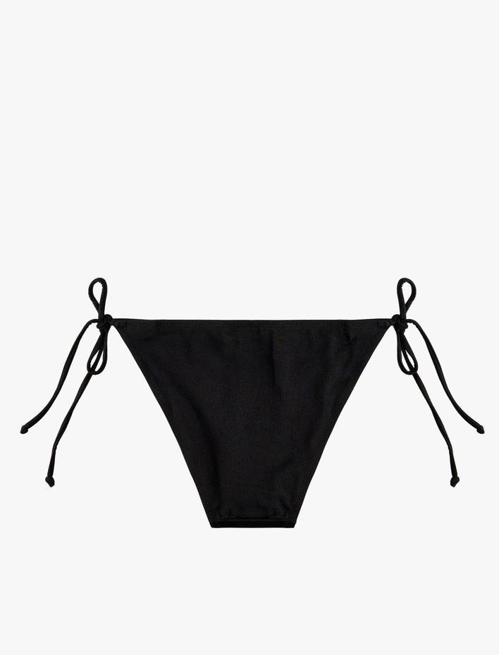  Yanları Bağlamalı İpli Bikini Altı