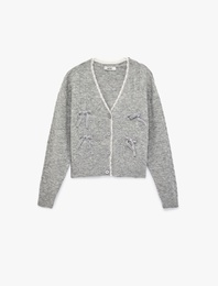 Dantel Detaylı Fiyonklu Düğmeli V Yaka Triko Hırka