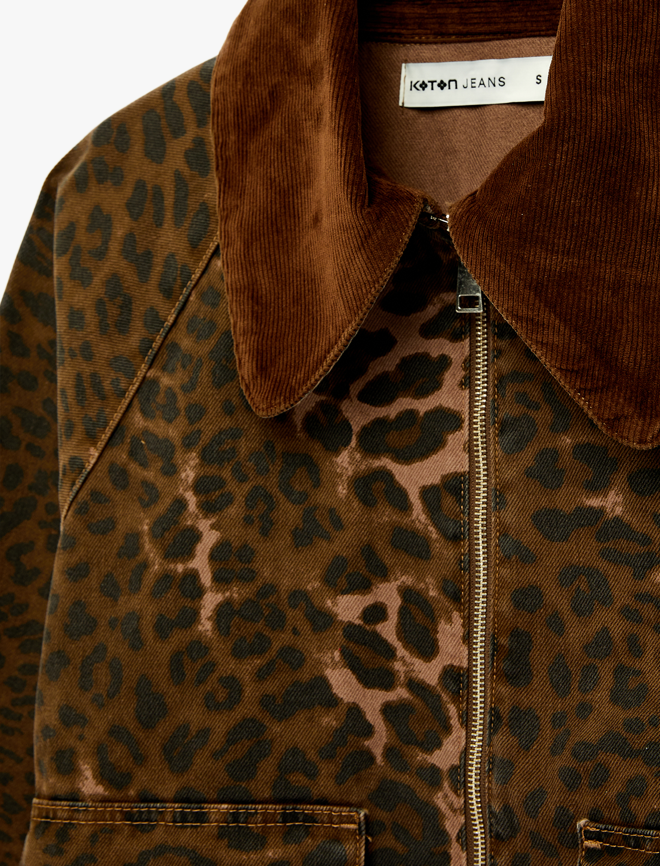   Rahat Kalıp Klasik Kadife Yaka Pamuklu Fermuarlı Cepli Leopar Ceket