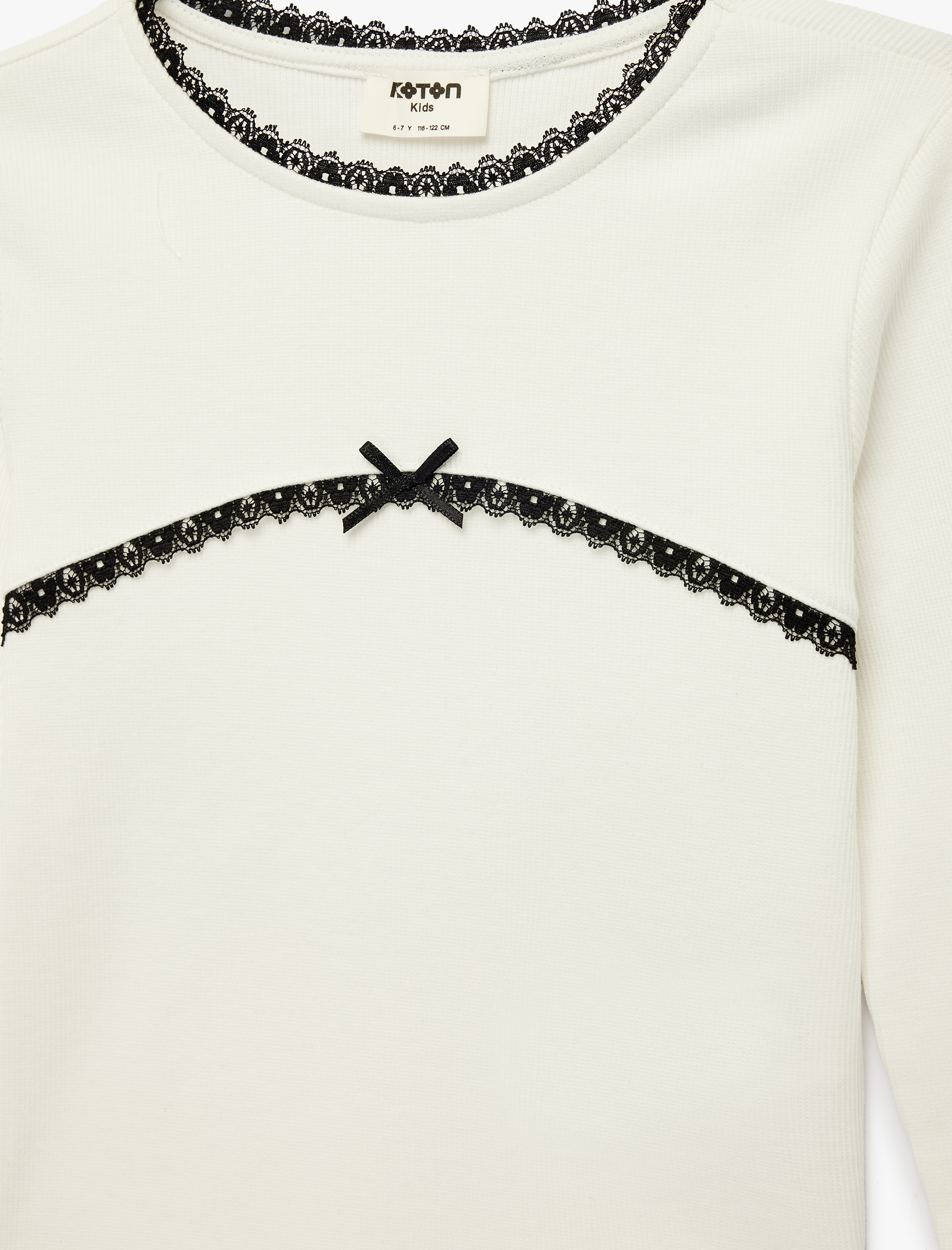  Kız Çocuk Uzun Kollu Dantel ve Fiyonk Detaylı Bisiklet Yaka Pamuklu Tişört