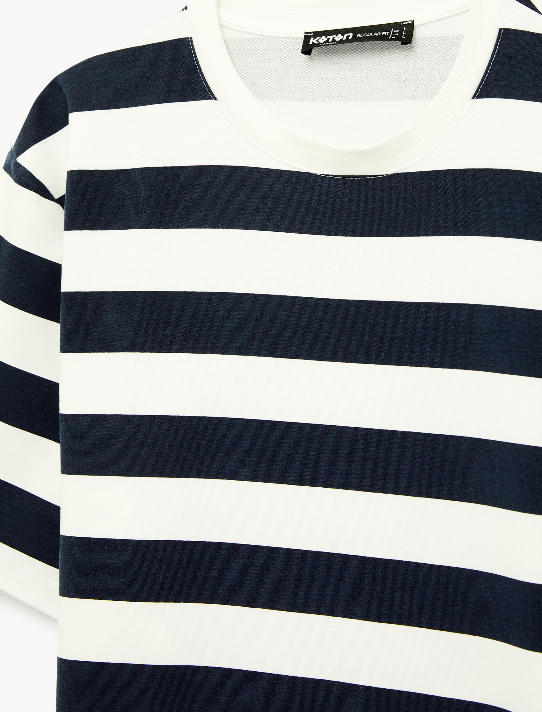   Regular Fit Viskon Karışımlı Kısa Kollu Bisiklet Yaka Çizgili Tişört