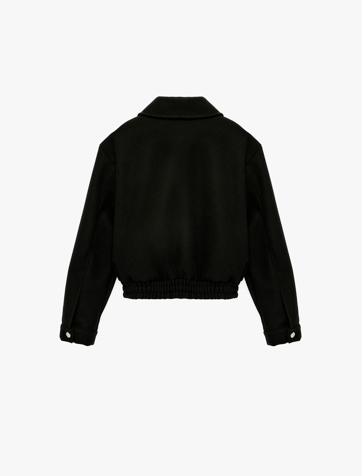  Cep Detaylı Klasik Yaka Fermuarlı Crop Ceket