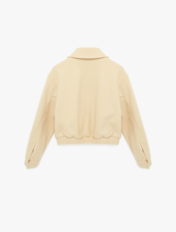  Cep Detaylı Klasik Yaka Fermuarlı Crop Ceket