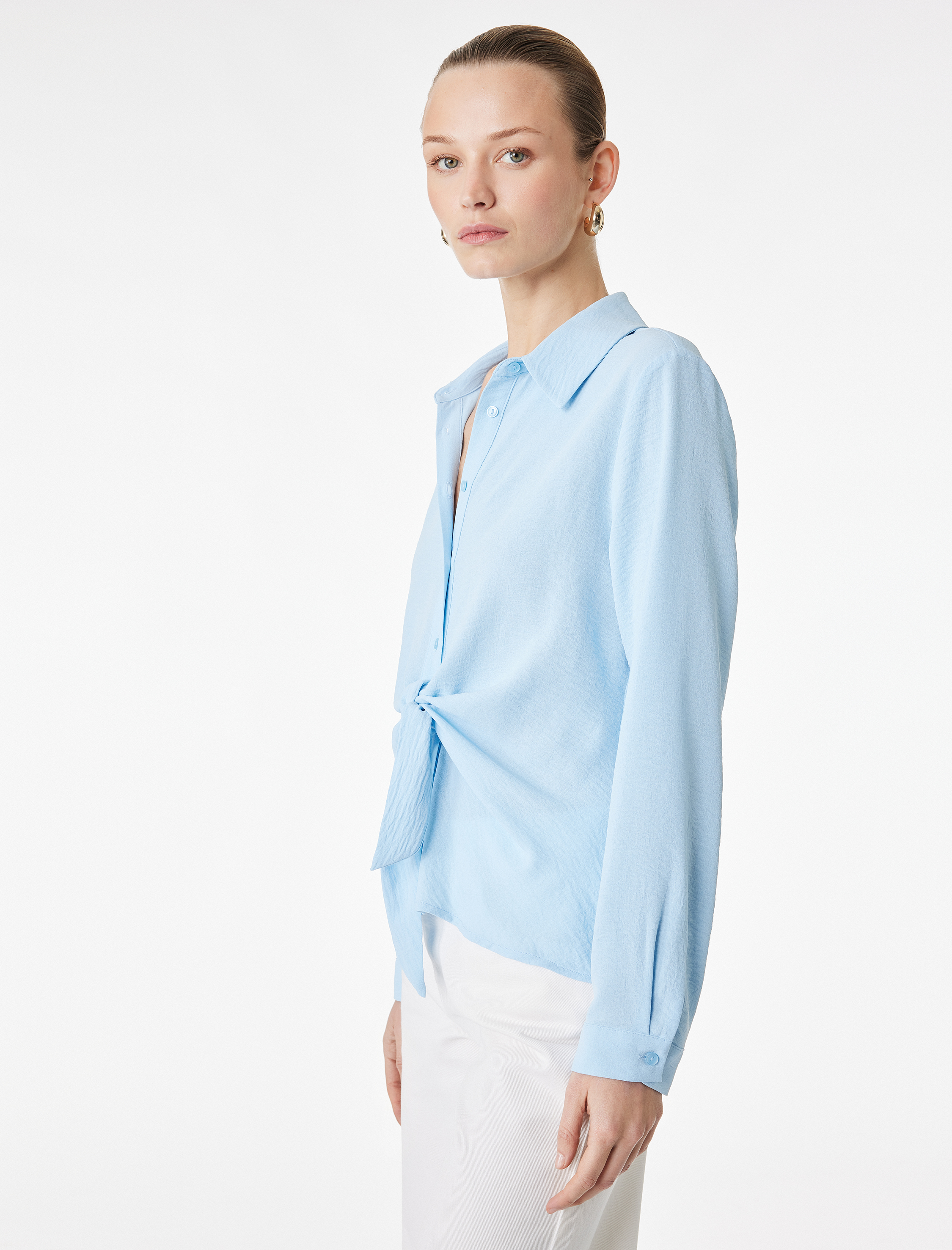   Uzun Kollu Düğmeli Bağlama Detaylı Gömlek