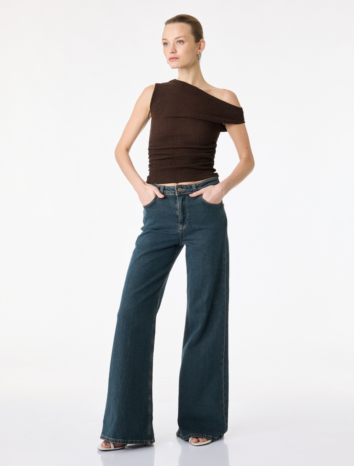  Bürümcük Kumaş Slim Fit Dokulu Kolsuz Asimetrik Yaka Bluz