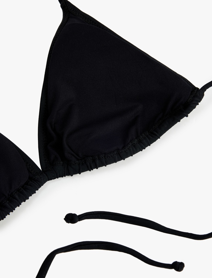  Boyundan Bağlamalı Üçgen Bikini Üstü