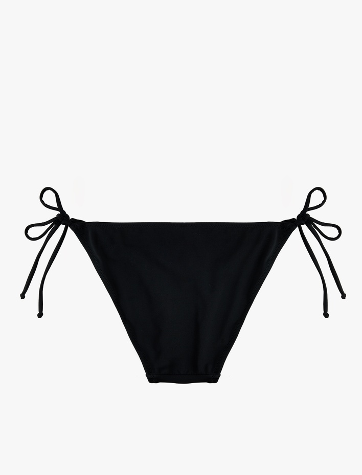  Yanları Bağlamalı İpli Bikini Altı