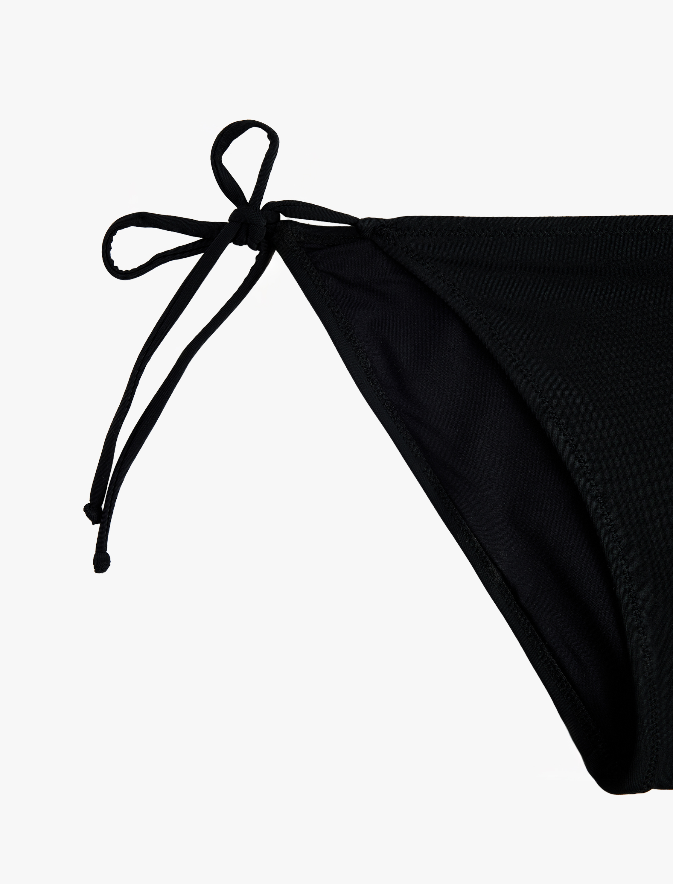   Yanları Bağlamalı İpli Bikini Altı