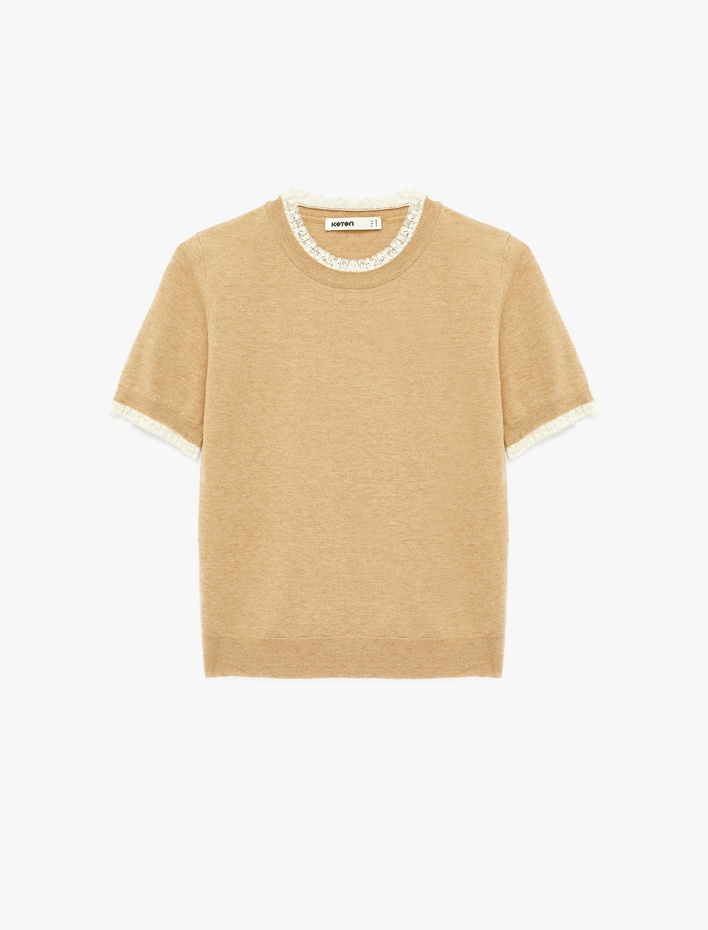  Kısa Kollu Dantel Detaylı Bisiklet Yaka Triko Kazak