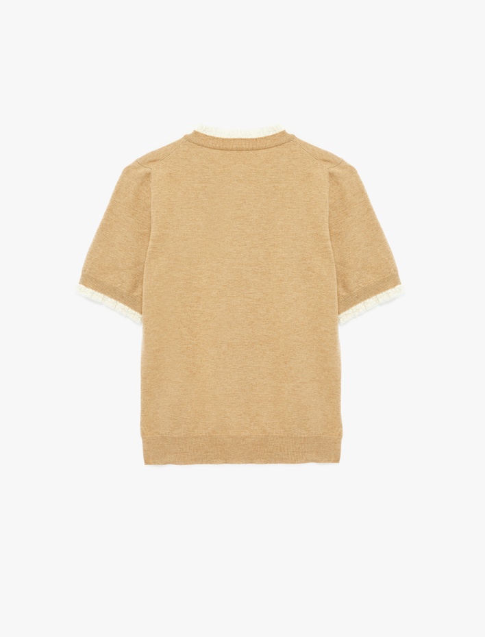  Kısa Kollu Dantel Detaylı Bisiklet Yaka Triko Kazak