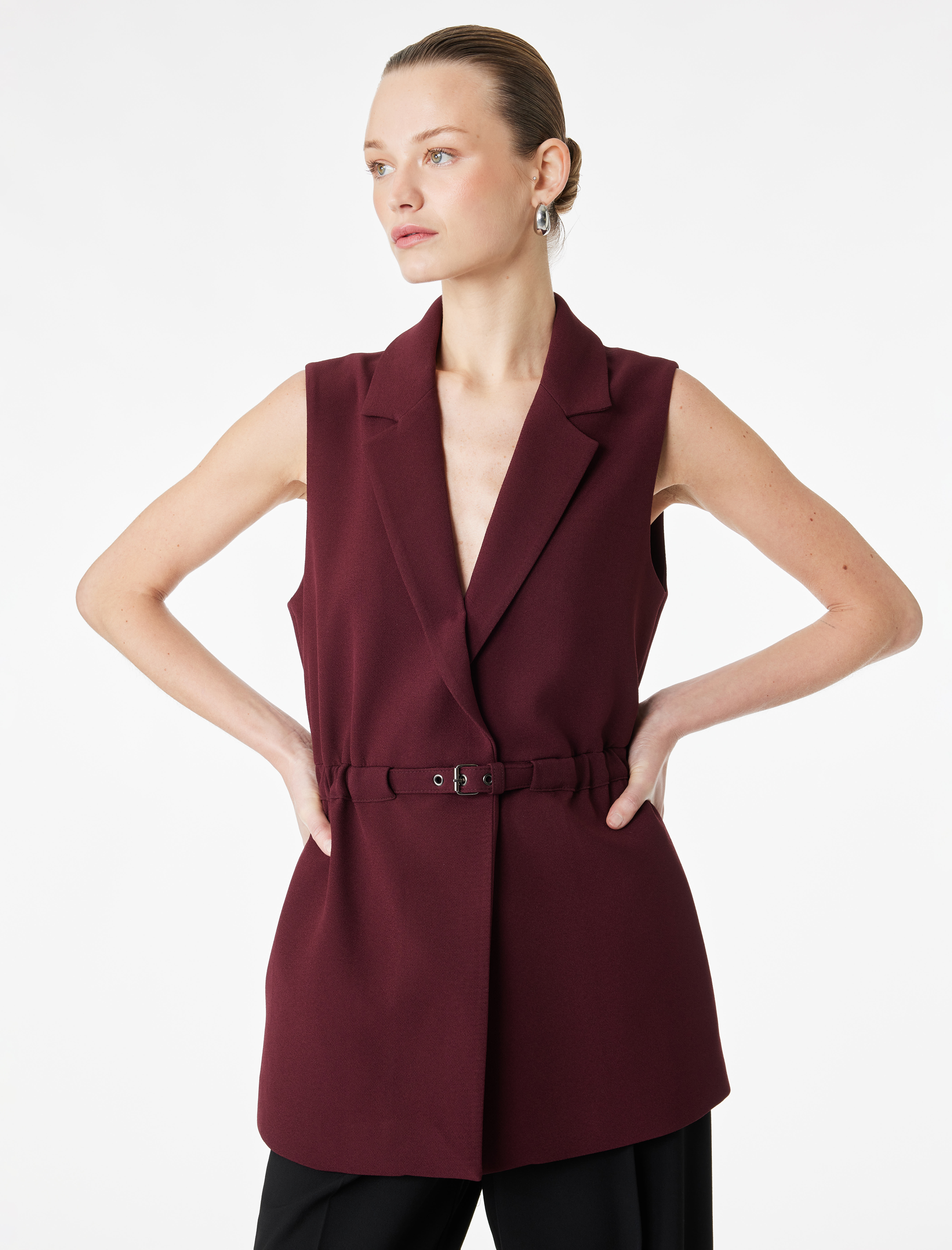   Regular Fit Kolsuz Kemerli Kruvaze Yaka Yelek