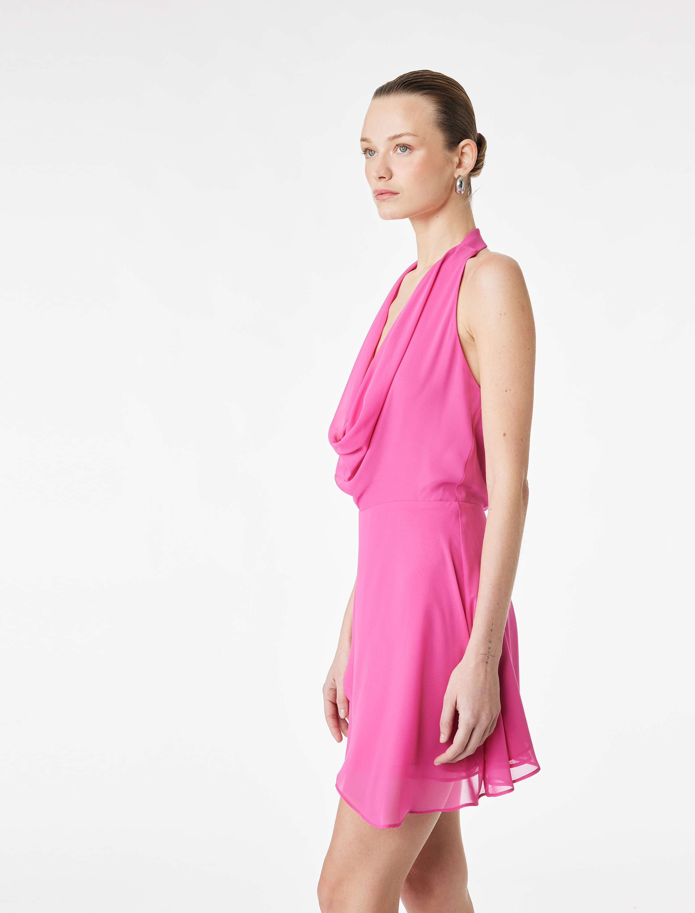   Kolsuz Degaje Yaka Şifon Mini Abiye Elbise