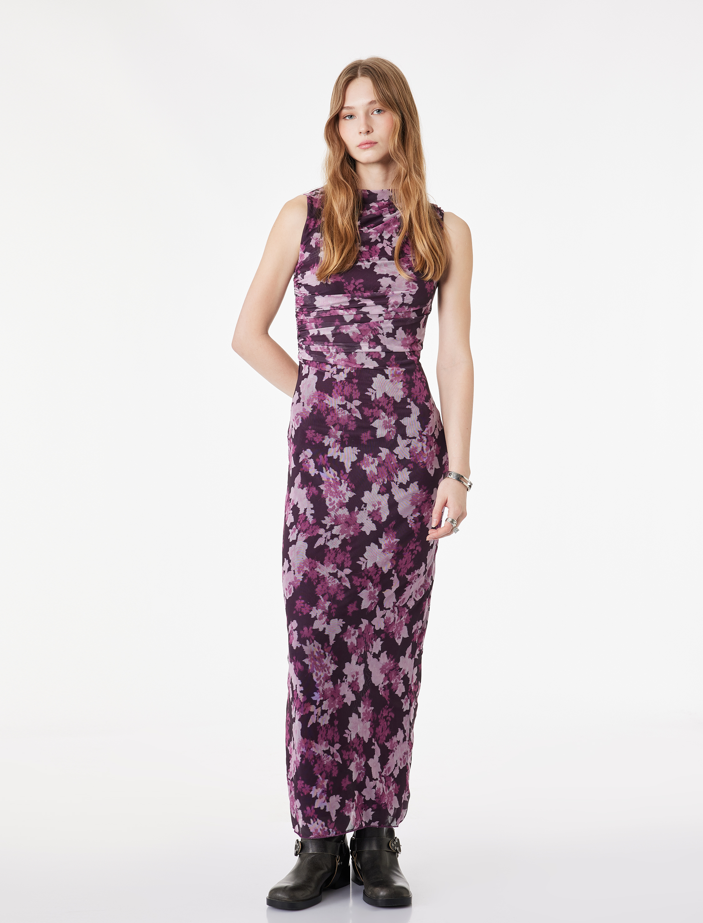   Slim Fit Drapeli Kolsuz Bisiklet Yaka Çiçekli Uzun Elbise